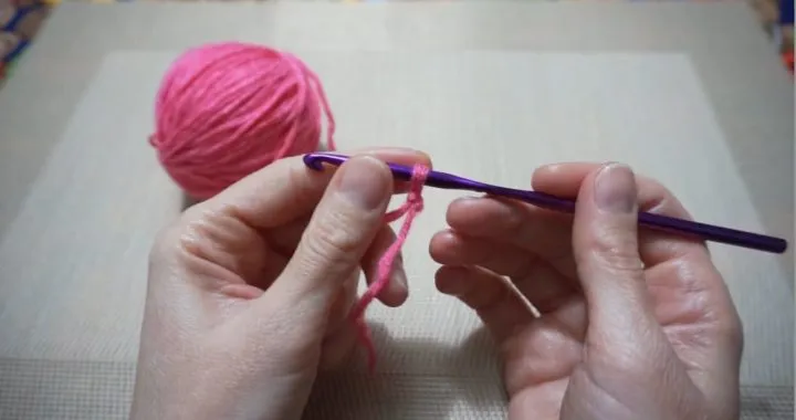 Cómo hacer un nudo deslizado en crochet: Guía paso a paso